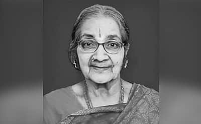 சௌந்தரா ராமசாமி உடல் தகனம்